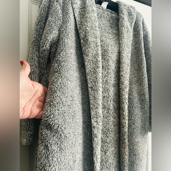 SHEIN Girls Slant Pocket Drop Shoulder Open Front Hooded Teddy Coat, 9Y, NWOT - Picture 4 of 7